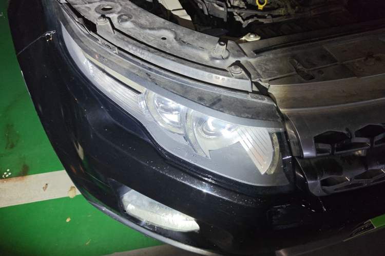Used Land Rover Range Evoque 2012 2.0T 5-Door YAOZHI Version Right Front Headlight
