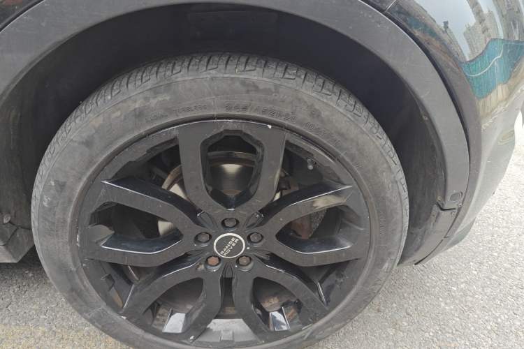 Used Land Rover Range Evoque 2012 2.0T 5-Door Ignite Edition Right Front Wheel Hub