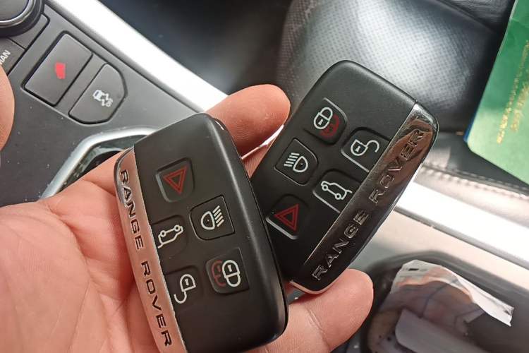 Used Land Rover Range Evoque 2012 2.0T 5-Door Ignite Edition Vehicle Key