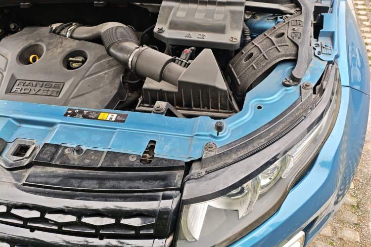 Used Land Rover Range Evoque 2012 2.0T 5-Door Ignite Edition Engine Bay Left