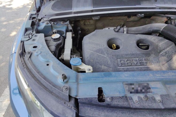 Used Land Rover Range Evoque 2012 2.0T 5-Door Ignite Edition Engine Bay Right