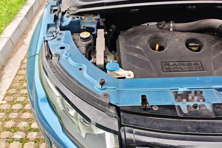 Used Land Rover Range Evoque 2012 2.0T 5-Door Ignite Edition Engine Bay Right