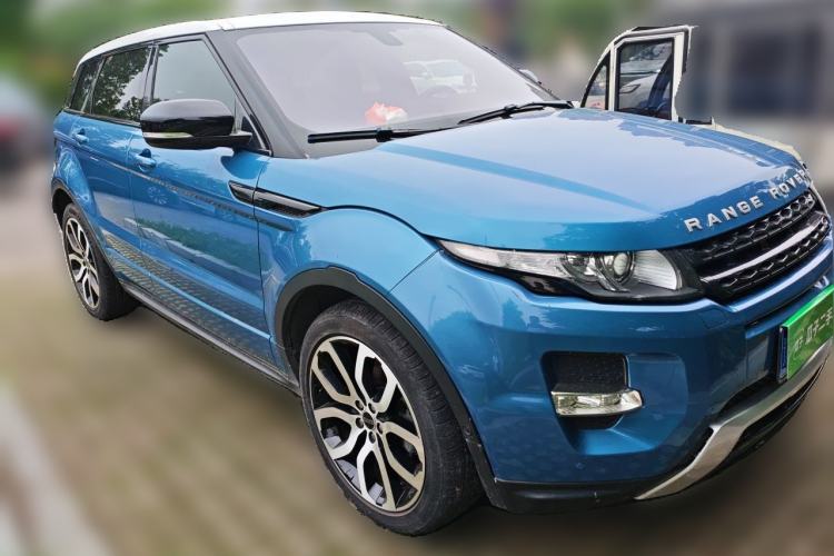 Used Land Rover Range Evoque 2012 2.0T 5-Door Ignite Edition Front Right 45 Deg