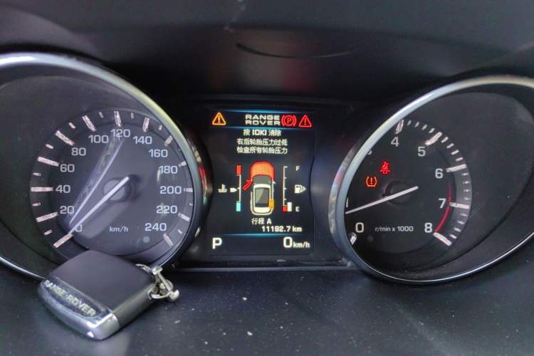 Used Land Rover Range Evoque 2012 2.0T 5-Door Ignite Edition Instrument Cluster