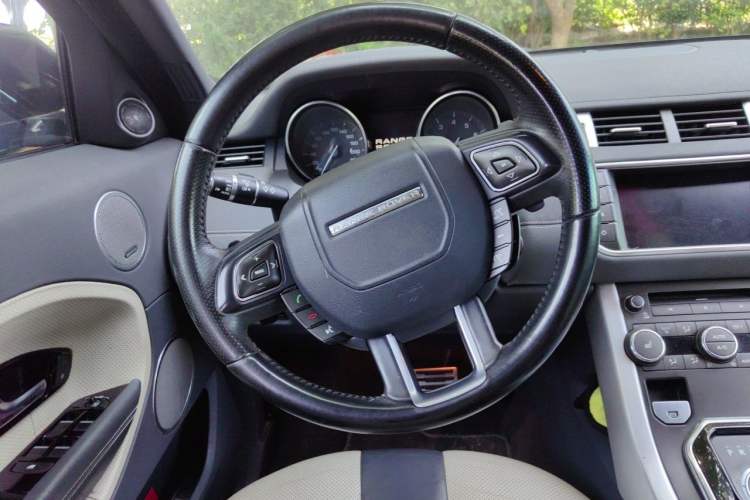 Used Land Rover Range Evoque 2012 2.0T 5-Door Ignite Edition Steering Wheel