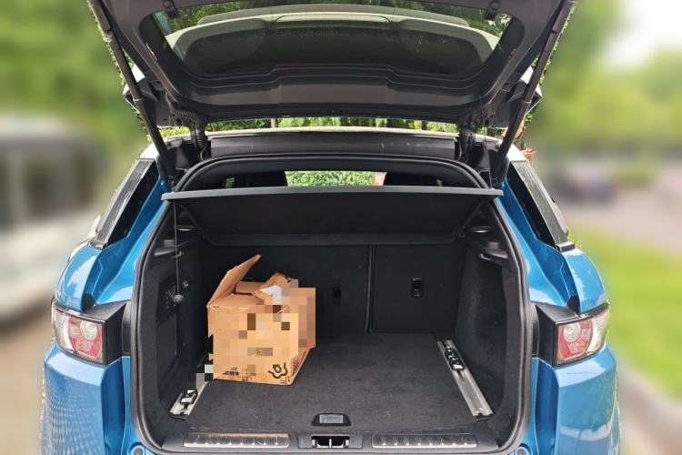 Used Land Rover Range Evoque 2012 2.0T 5-Door Ignite Edition Trunk