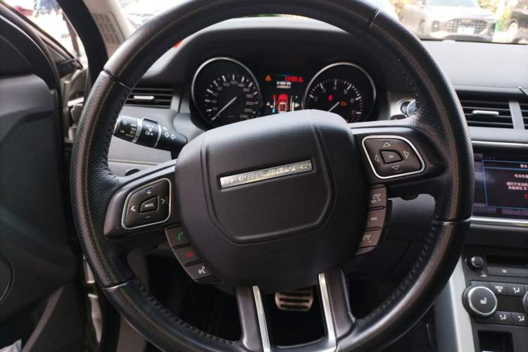 Used Land Rover Range Evoque 2012 2.0T 3-Door Ignite Edition Steering Wheel