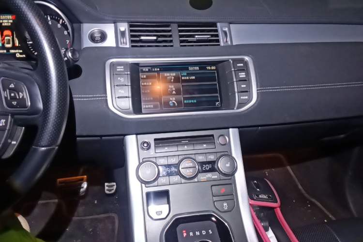 Used Land Rover Range Evoque 2012 2.0T 5-Door Ignite Edition Audio And AC Panel