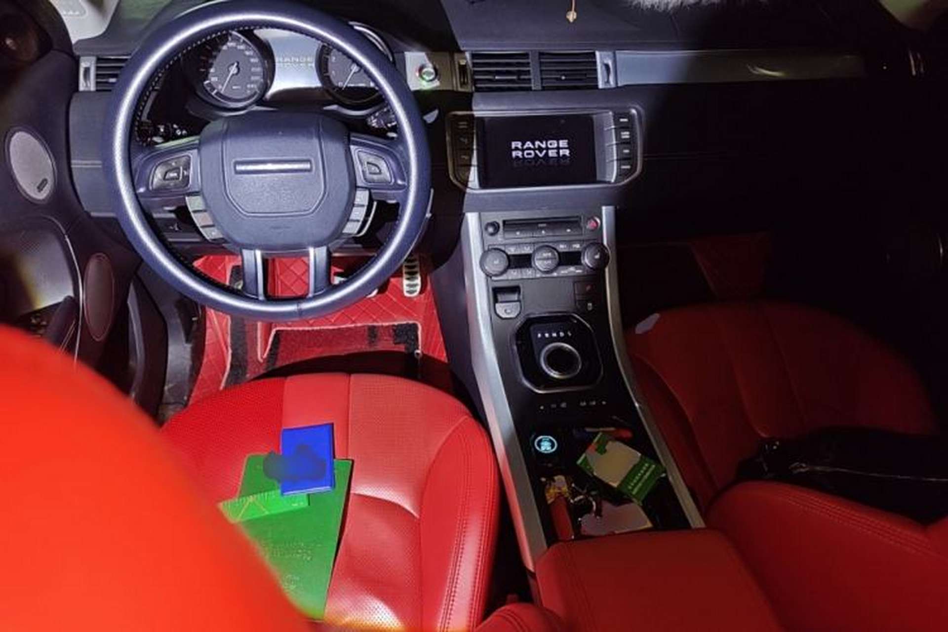 Used Land Rover Range Evoque 2012 2.0T 5-Door Ignite Edition Center Console