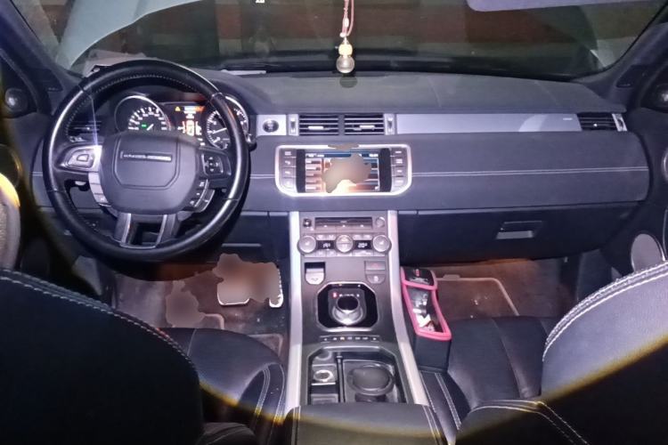 Used Land Rover Range Evoque 2012 2.0T 5-Door Ignite Edition Center Console