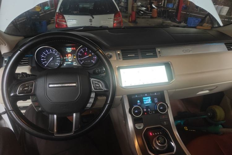Used Land Rover Range Evoque 2012 2.0T 3-Door YAOZHI Edition Center Console
