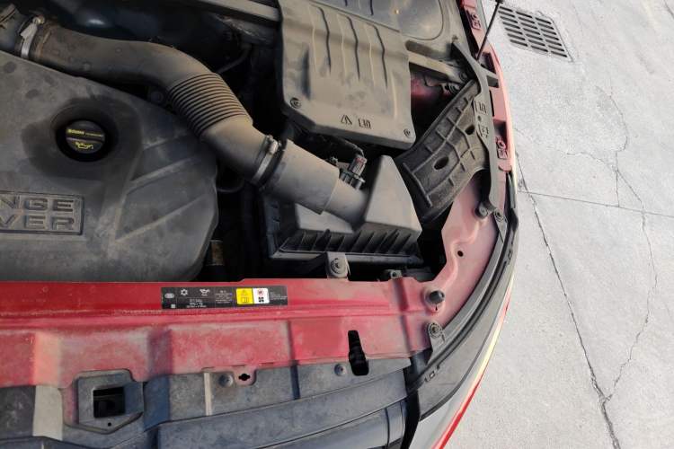 Used Land Rover Range Evoque 2012 2.0T 5-Door Ignite Edition Engine Bay Left