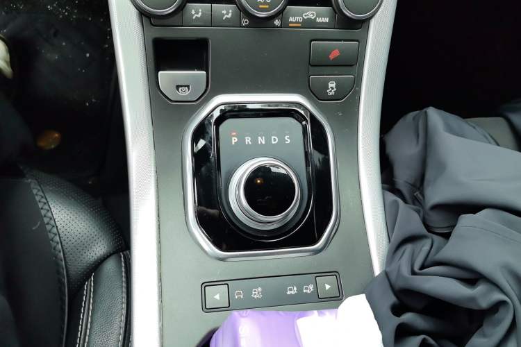 Used Land Rover Range Evoque 2012 2.0T 5-Door Ignite Edition Gear Lever