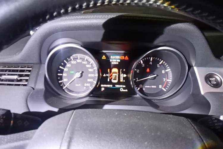Used Land Rover Range Evoque 2012 2.0T 5-Door Ignite Edition Instrument Cluster