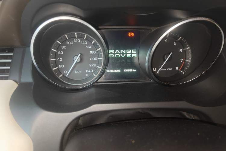 Used Land Rover Range Evoque 2012 2.0T 3-Door YAOZHI Edition Odometer Close Up