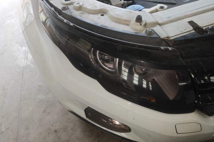 Used Land Rover Range Evoque 2012 2.0T 3-Door YAOZHI Edition Right Front Headlight