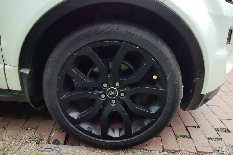 Used Land Rover Range Evoque 2012 2.0T 5-Door Ignite Edition Right Front Wheel Hub