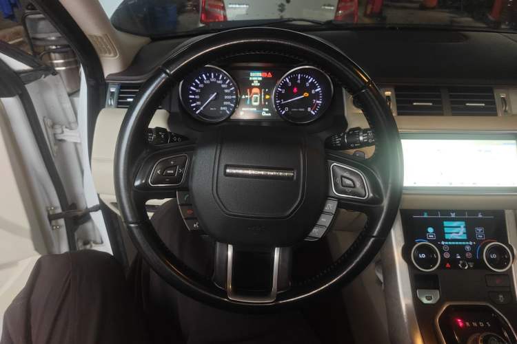Used Land Rover Range Evoque 2012 2.0T 3-Door YAOZHI Edition Steering Wheel