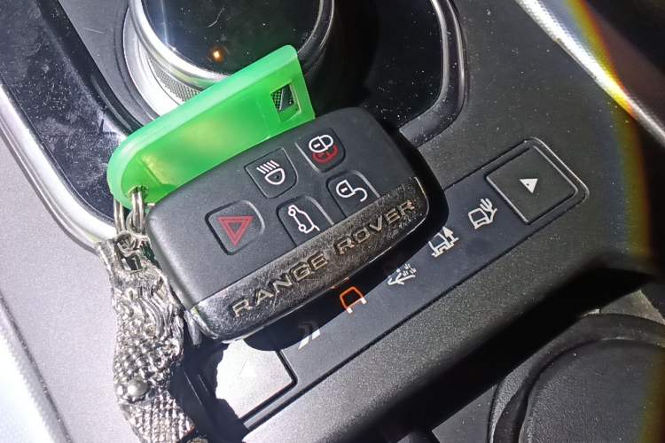 Used Land Rover Range Evoque 2012 2.0T 5-Door Ignite Edition Vehicle Key