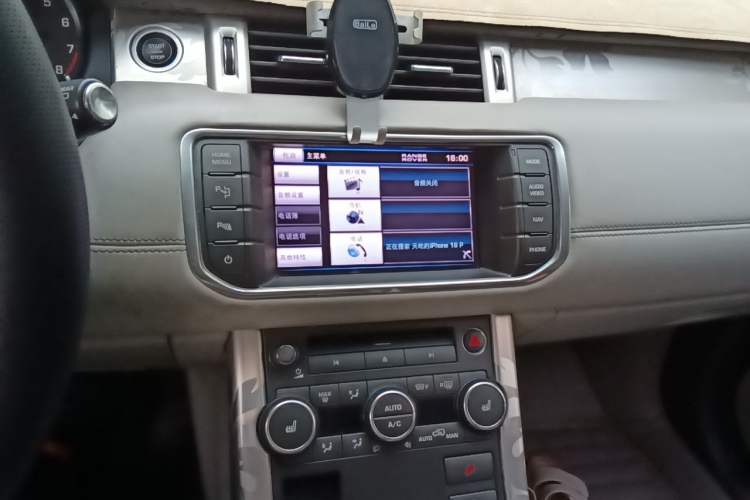 Used Land Rover Range Evoque 2012 2.0T 5-Door YAOZHI Version Audio And AC Panel