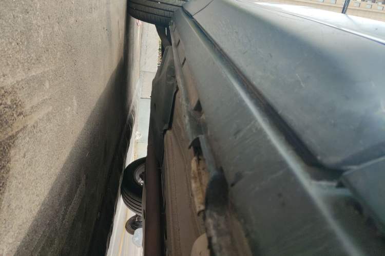 Used Land Rover Range Evoque 2012 2.0T 5-Door YAOZHI Version Chassis Front Right