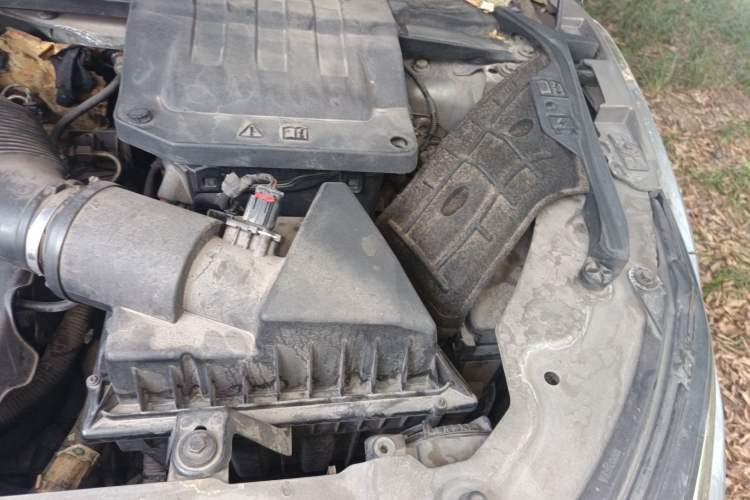 Used Land Rover Range Evoque 2012 2.0T 5-Door Ignite Edition Engine Bay Left
