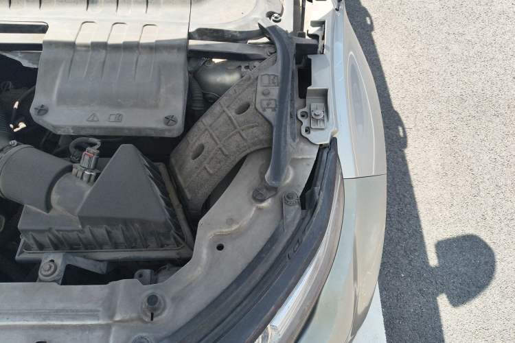 Used Land Rover Range Evoque 2012 2.0T 5-Door YAOZHI Version Engine Bay Left