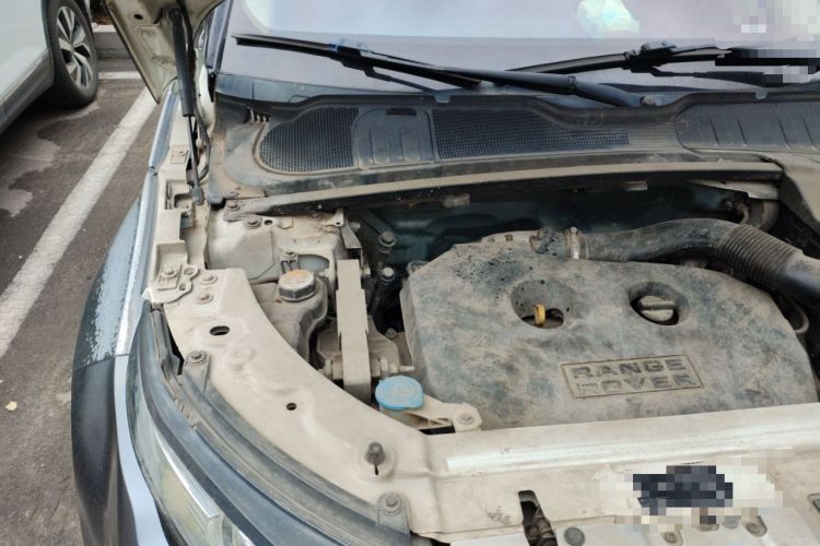 Used Land Rover Range Evoque 2012 2.0T 5-Door YAOZHI Version Engine Bay Right