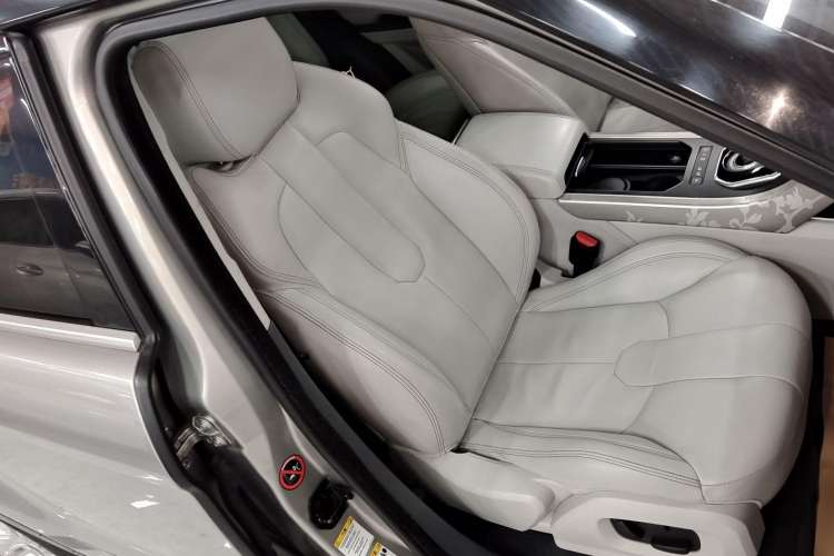 Used Land Rover Range Evoque 2012 2.0T 5-Door YAOZHI Version Interior 8