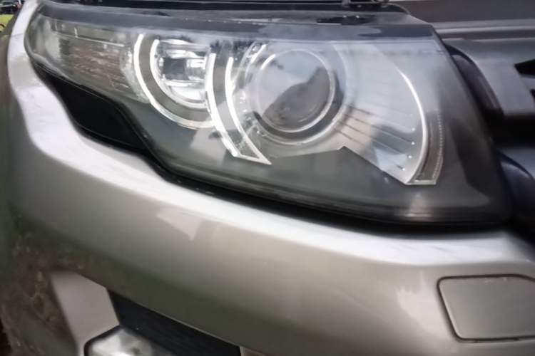 Used Land Rover Range Evoque 2012 2.0T 5-Door YAOZHI Version Right Front Headlight
