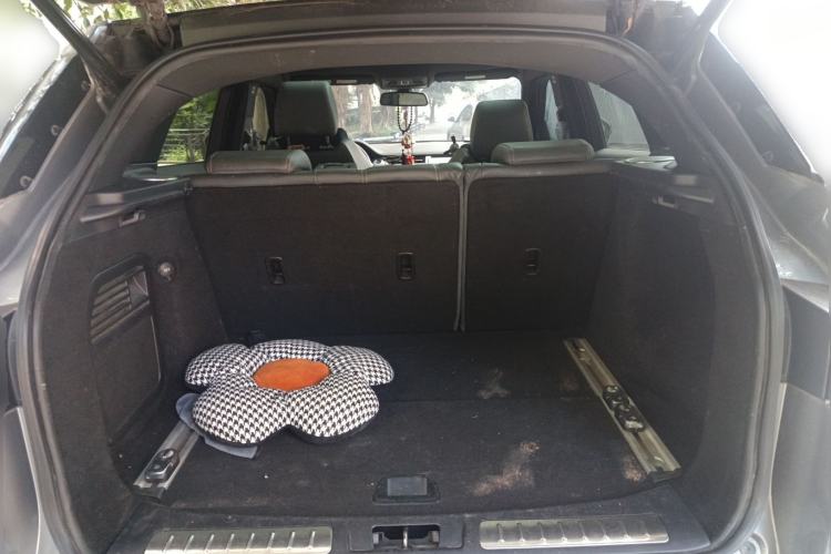 Used Land Rover Range Evoque 2012 2.0T 5-Door Ignite Edition Trunk