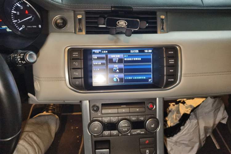 Used Land Rover Range Evoque 2012 2.0T 5-Door YAOZHI Version Audio And AC Panel