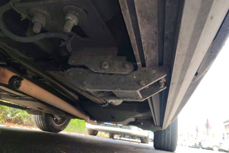 Used Land Rover Range Evoque 2012 2.0T 5-Door YAOZHI Version Chassis Front Left