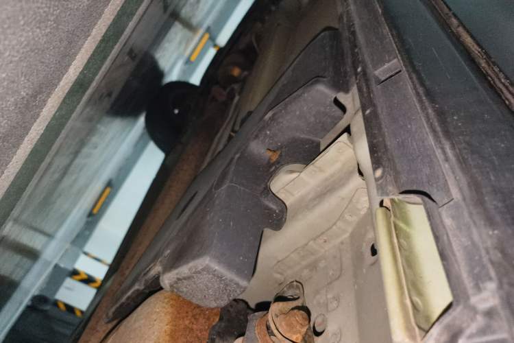Used Land Rover Range Evoque 2012 2.0T 5-Door YAOZHI Version Chassis Rear Left