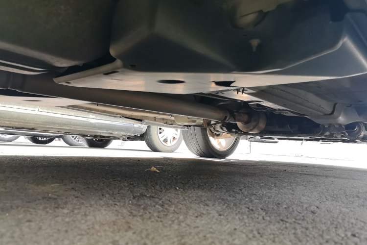 Used Land Rover Range Evoque 2012 2.0T 5-Door Ignite Edition Chassis Rear Right