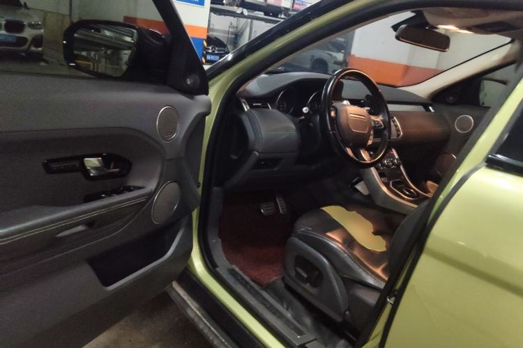 Used Land Rover Range Evoque 2012 2.0T 5-Door Ignite Edition Driver Seat