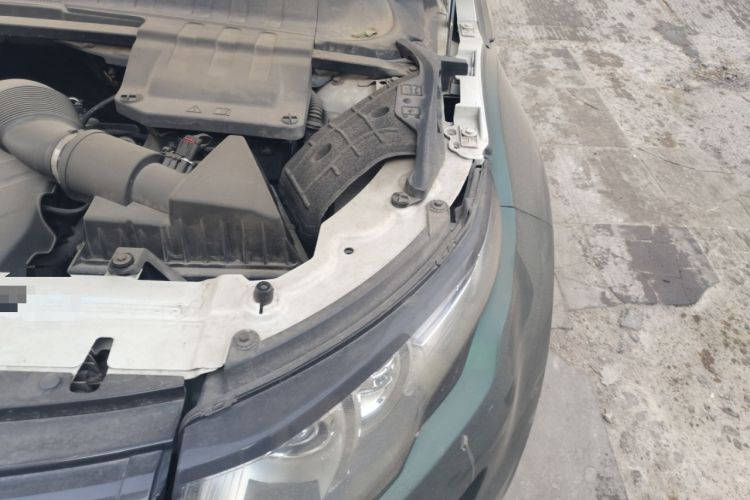Used Land Rover Range Evoque 2012 2.0T 5-Door Ignite Edition Engine Bay Left