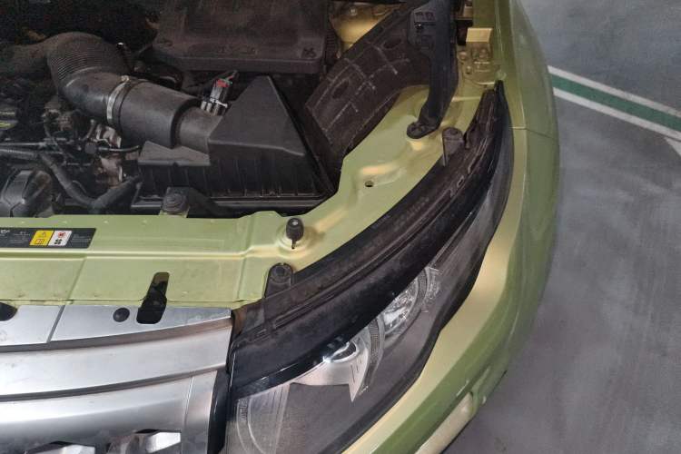 Used Land Rover Range Evoque 2012 2.0T 5-Door YAOZHI Version Engine Bay Left