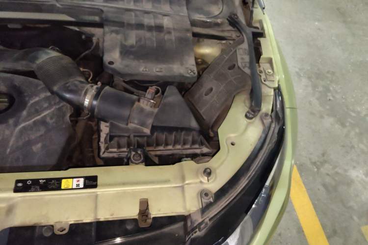 Used Land Rover Range Evoque 2012 2.0T 5-Door Ignite Edition Engine Bay Left