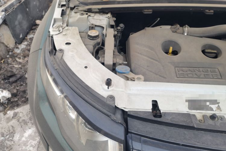 Used Land Rover Range Evoque 2012 2.0T 5-Door Ignite Edition Engine Bay Right
