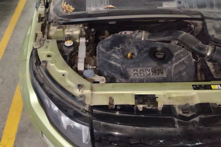 Used Land Rover Range Evoque 2012 2.0T 5-Door Ignite Edition Engine Bay Right