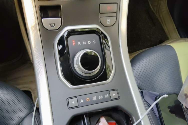Used Land Rover Range Evoque 2012 2.0T 5-Door Ignite Edition Gear Lever
