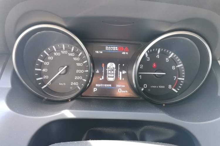 Used Land Rover Range Evoque 2012 2.0T 5-Door Ignite Edition Instrument Cluster