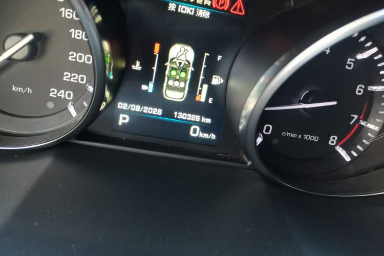 Used Land Rover Range Evoque 2012 2.0T 5-Door Ignite Edition Odometer Close Up