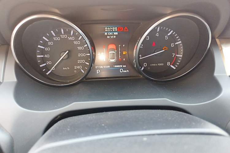 Used Land Rover Range Evoque 2012 2.0T 5-Door YAOZHI Version Odometer Close Up
