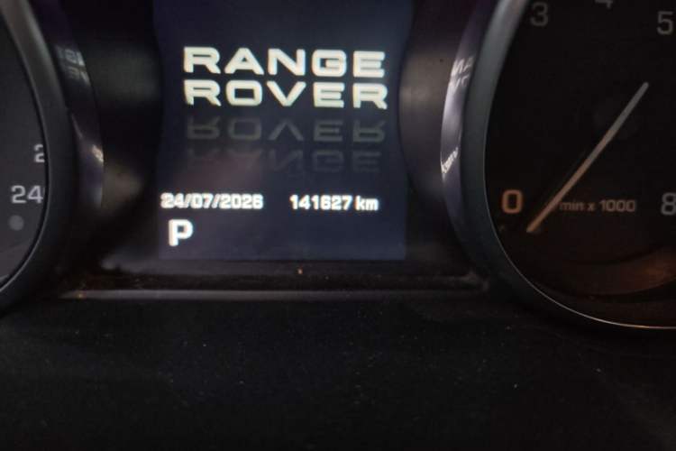 Used Land Rover Range Evoque 2012 2.0T 5-Door YAOZHI Version Odometer Close Up