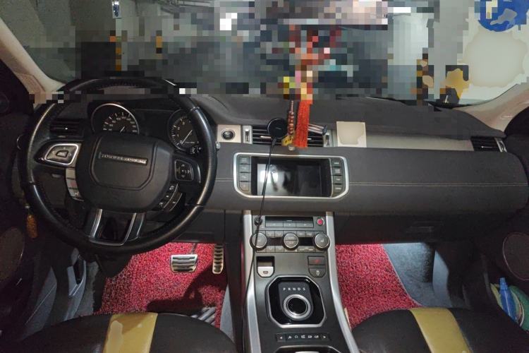 Used Land Rover Range Evoque 2012 2.0T 5-Door Ignite Edition Center Console