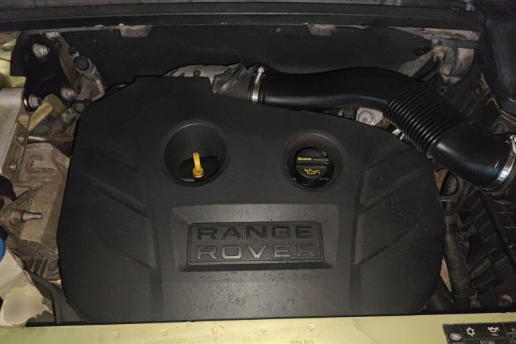 Used Land Rover Range Evoque 2012 2.0T 5-Door Ignite Edition Engine Bay