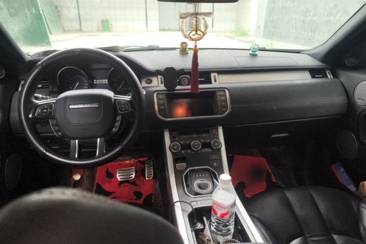 Used Land Rover Range Evoque 2012 2.0T 5-Door Ignite Edition Center Console