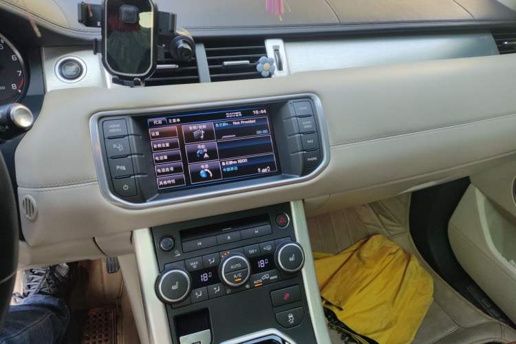 Used Land Rover Range Evoque 2012 2.0T 5-Door YAOZHI Version Audio And AC Panel